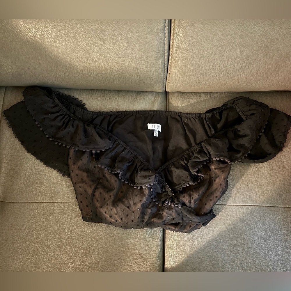 Swiss dot crop top in black